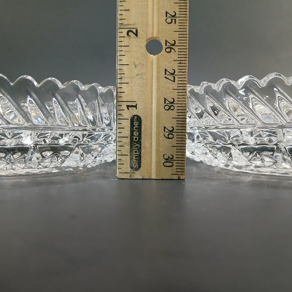 2 Vintage Fostoria Virgina Clear 5.5" Candy Bowls or Jewelry Dishes *Crack* - Picture 15 of 15